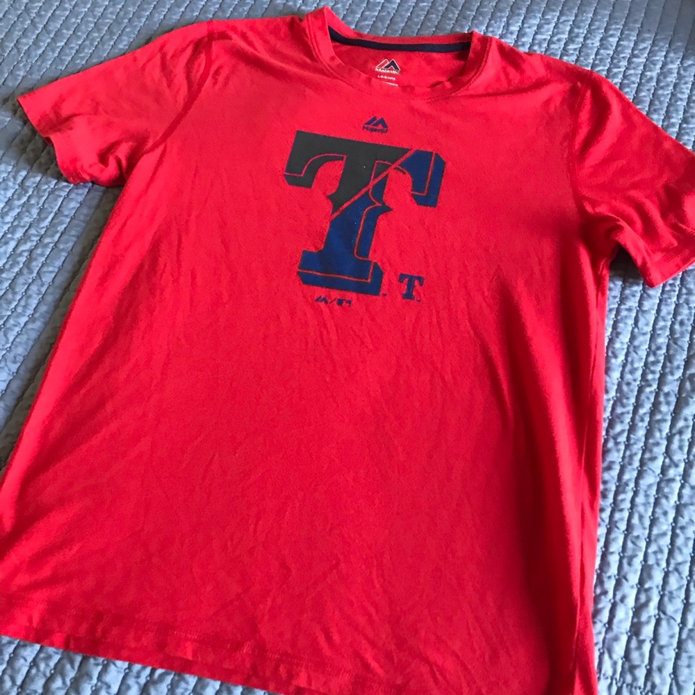 Boys lot of 4 baseball shirts